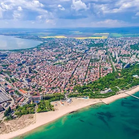 Kiko Apartament Burgas بورغاس